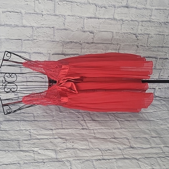VICTORIA'S SECRET Crinkle‎ Pleated Babydoll Red Nighty Chemise XL/XG/EG - Picture 1 of 7